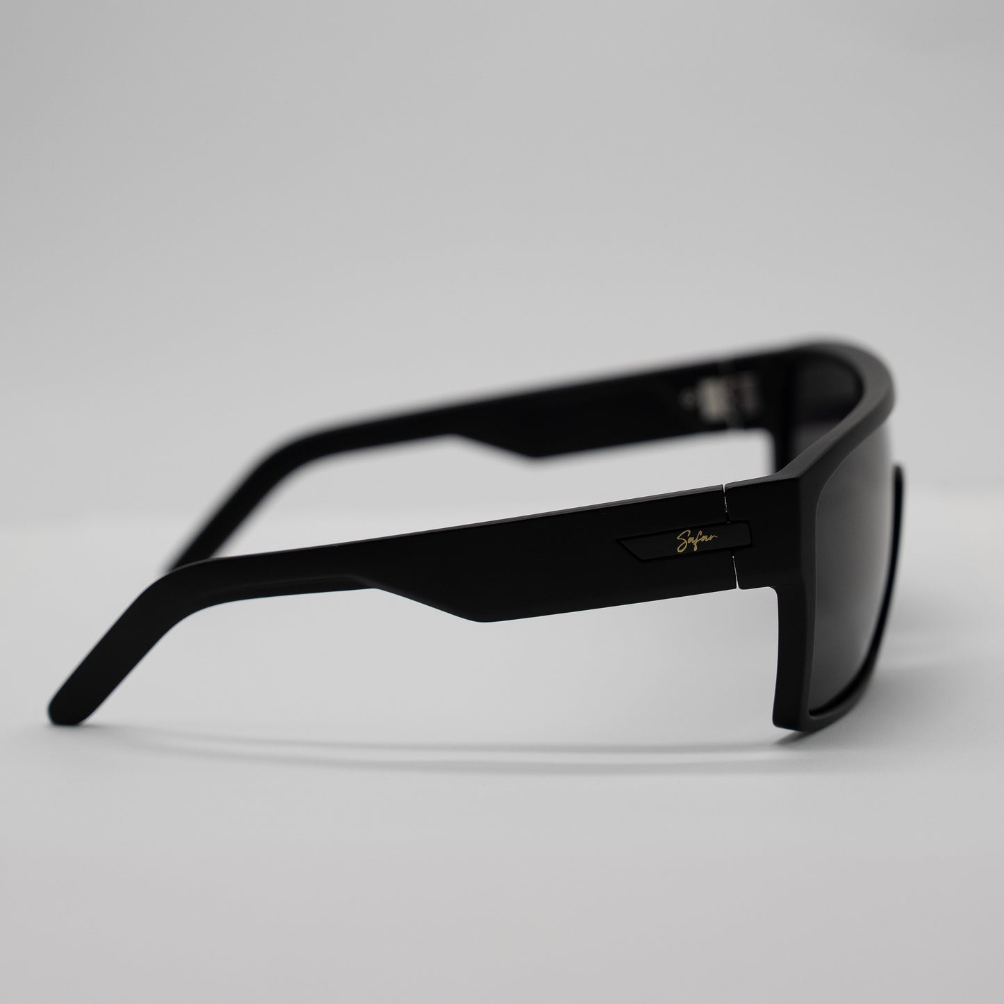 SS Remi | Matte Black